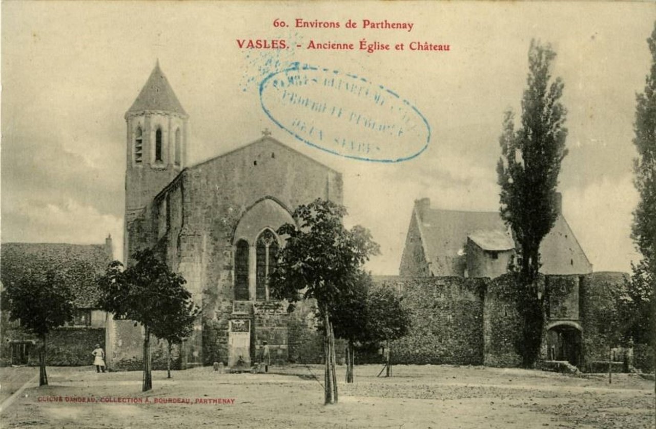Ancienne église et château 1890-1950 - Agrandir l'image (fenêtre modale)